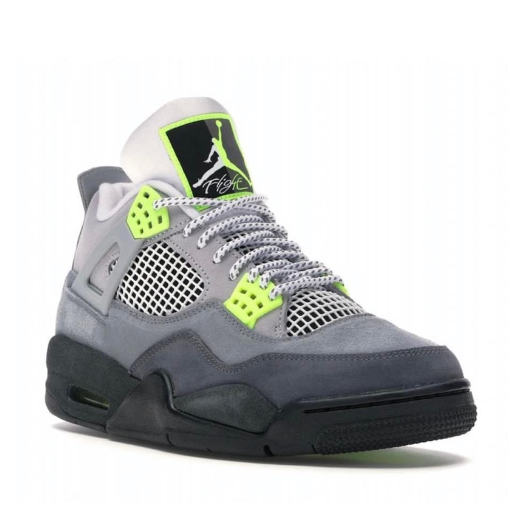 Jordan 4s